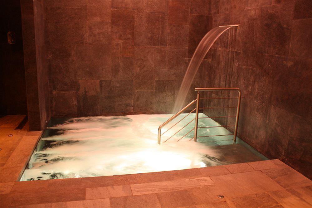 Hotel 4 4*